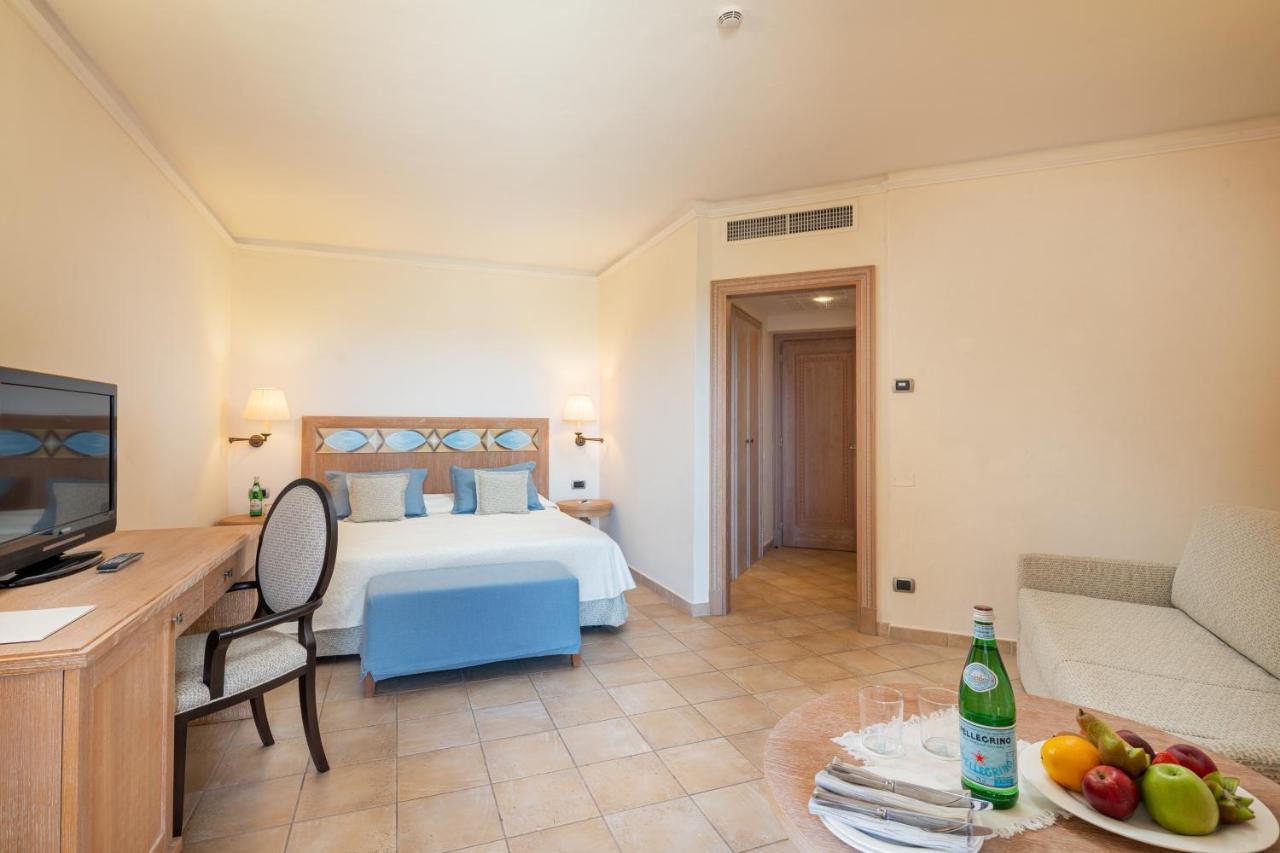 Petra Bianca Hotel Porto Cervo Eksteriør billede